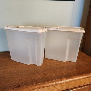 Set Of 2 Vintage Rubbermaid Storage